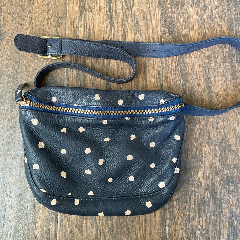 Clare v. Fanny pack